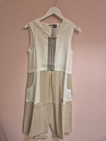 Naya  157  white with taupe trim